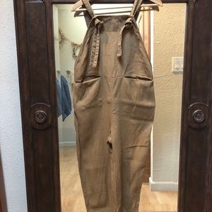 Beaton linen overalls size small in sage.